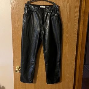 Abercrombie & Fitch - The ankle straight ultra high rise leather pants Size 29